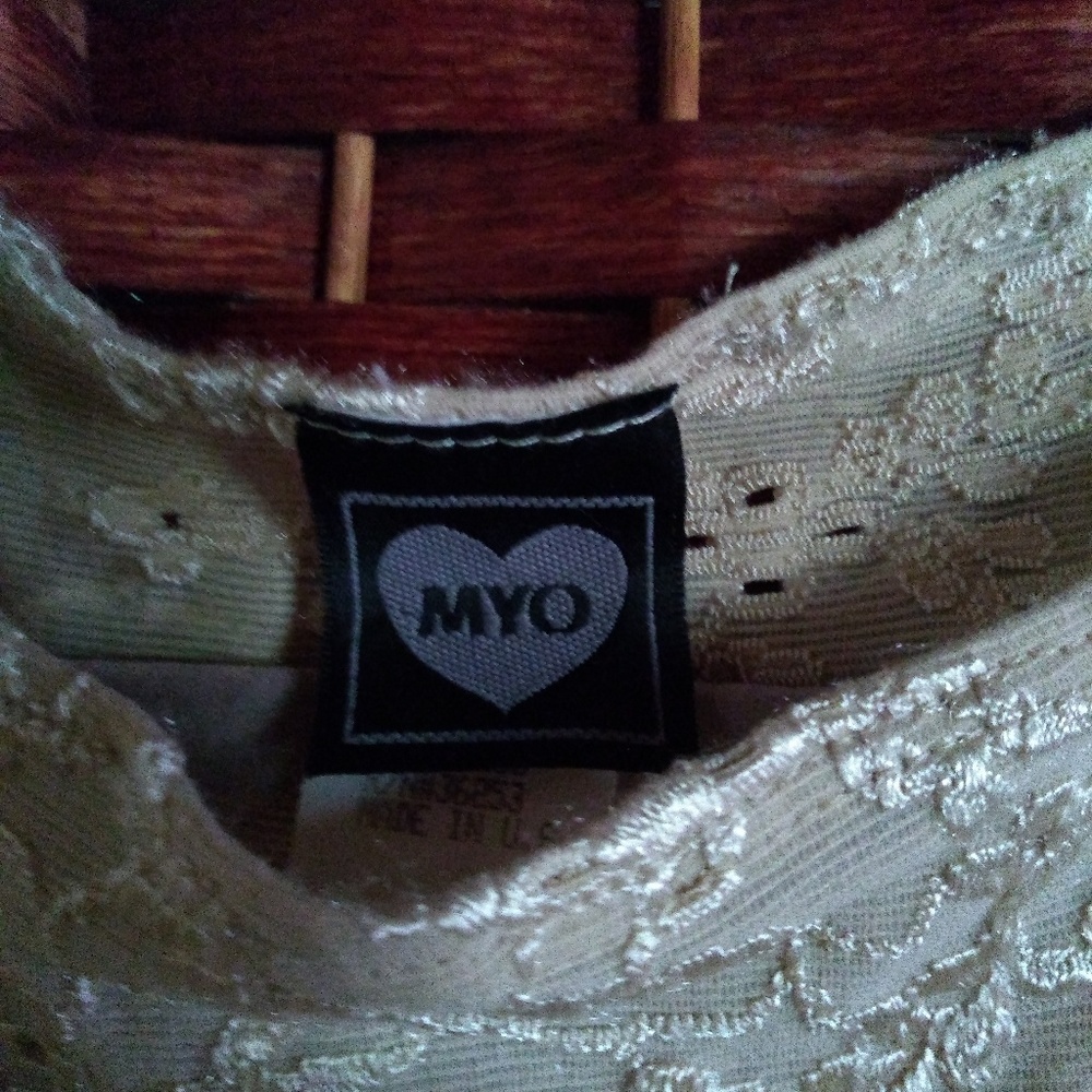 Blouse - Picture 3 of 3